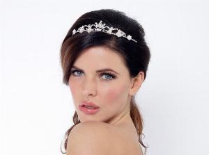 2_fem_weddingshop_tiara